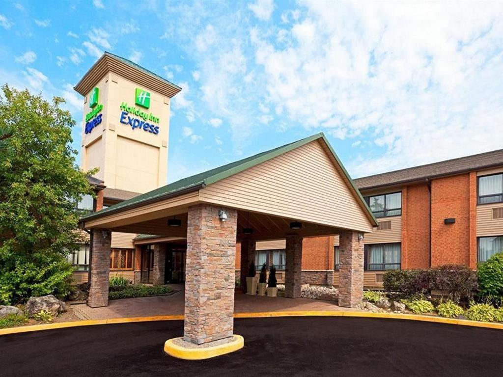 Holiday Inn Express Toronto East - Scarborough By Ihg Luaran gambar