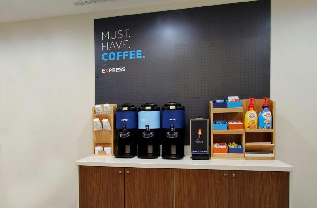 Holiday Inn Express Toronto East - Scarborough By Ihg Luaran gambar