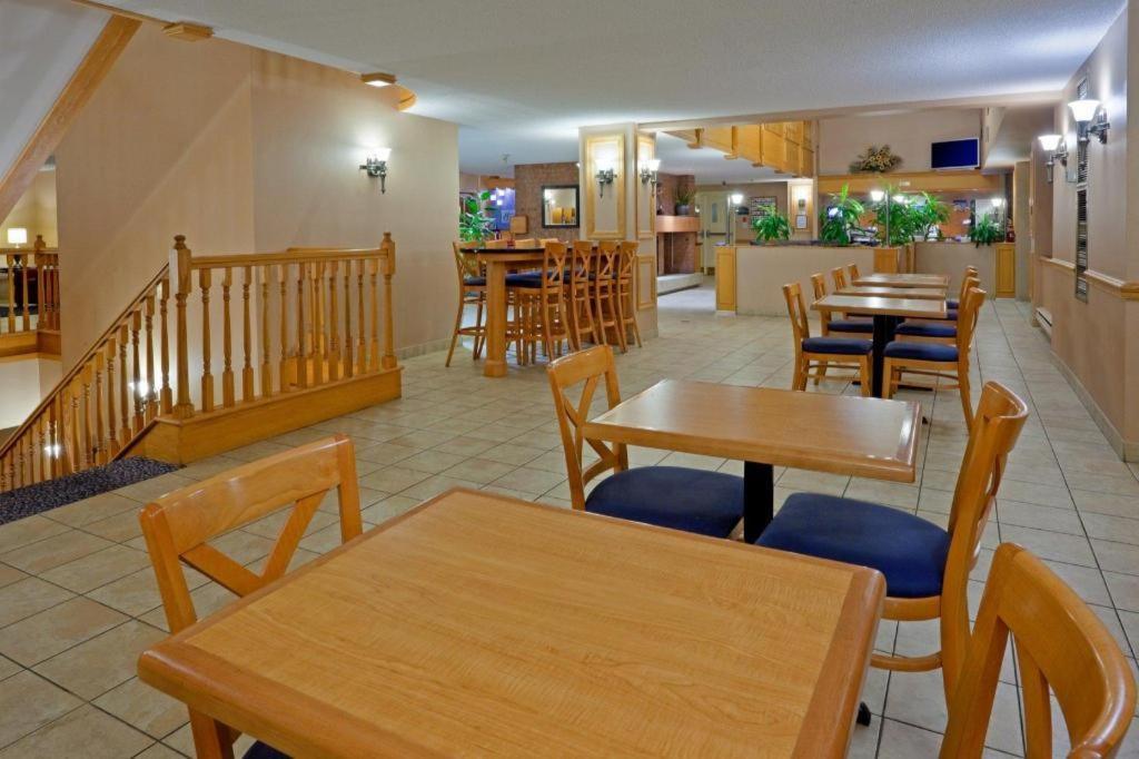 Holiday Inn Express Toronto East - Scarborough By Ihg Luaran gambar