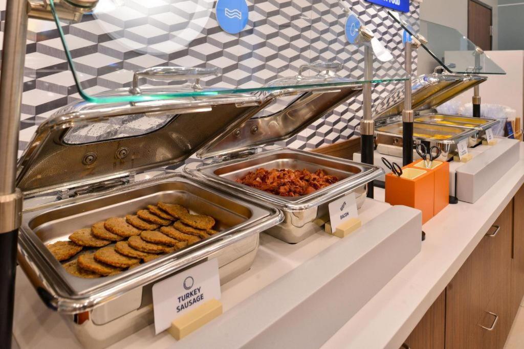 Holiday Inn Express Toronto East - Scarborough By Ihg Luaran gambar