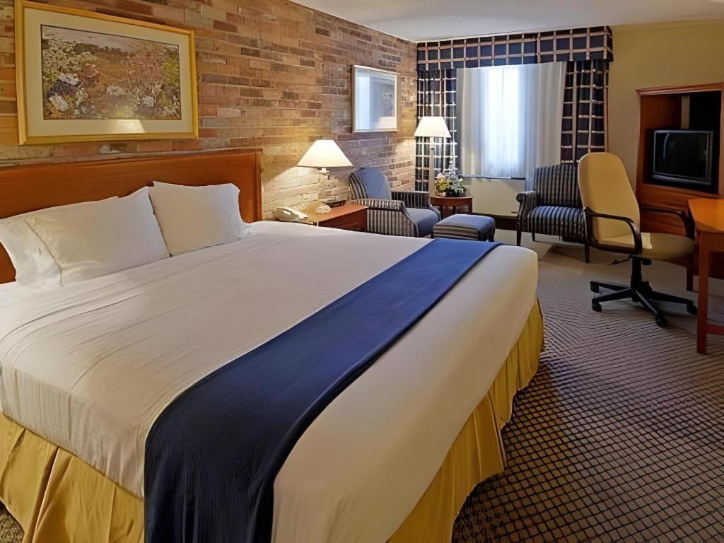 Holiday Inn Express Toronto East - Scarborough By Ihg Luaran gambar