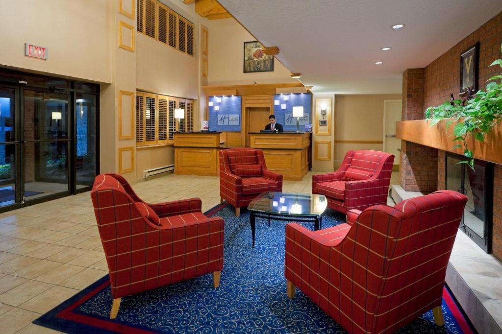 Holiday Inn Express Toronto East - Scarborough By Ihg Luaran gambar