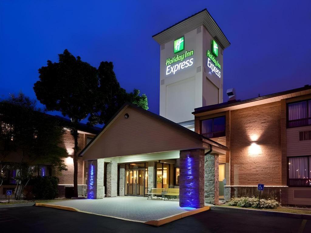 Holiday Inn Express Toronto East - Scarborough By Ihg Luaran gambar