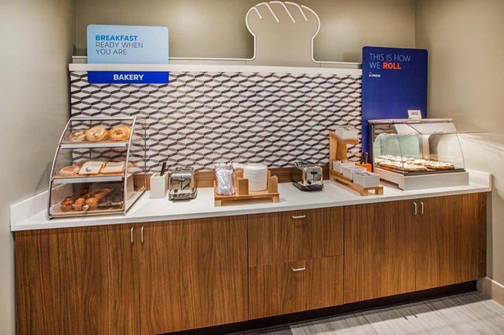 Holiday Inn Express Toronto East - Scarborough By Ihg Luaran gambar